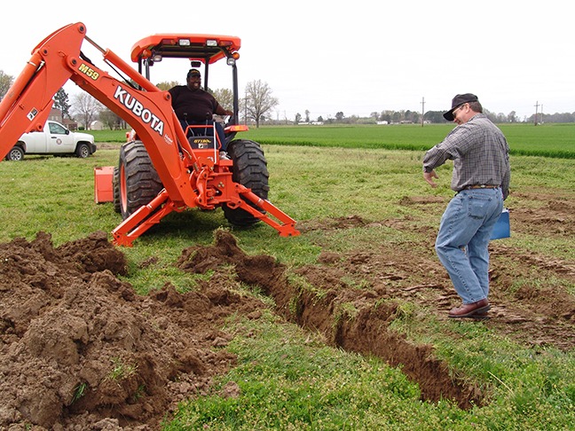 Picture of a tractor digging